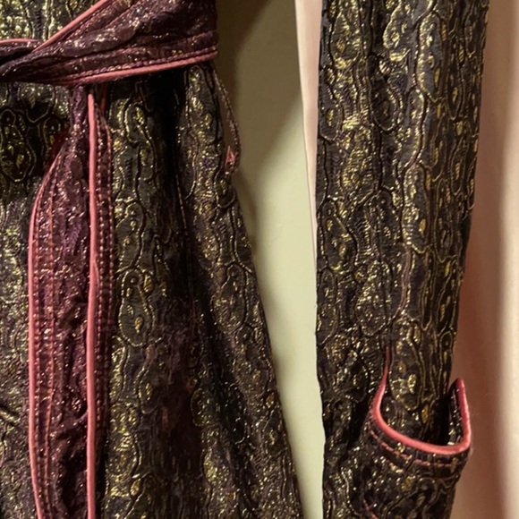 Marc Jacobs Baroque Gold and Purple Trench Coat - Picture 4 of 6